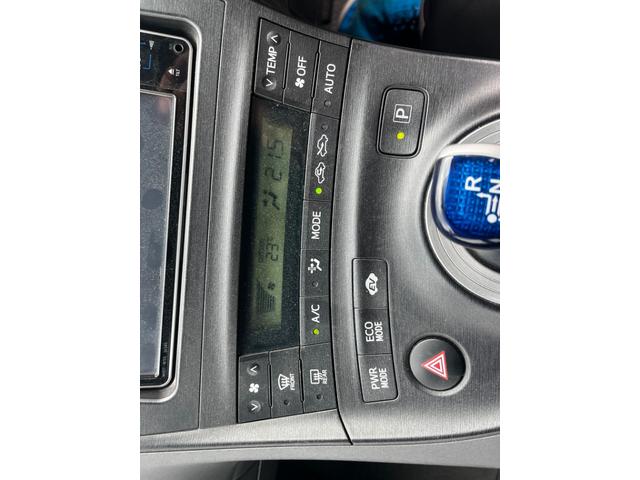 プリウス Ｓ　パワーステアリング　パワーウィンドウ　エアバッグ　オートエアコン　キーレス　スマートキー　スペアキー　社外ＨＤＤナビ　ＣＤ　ＤＶＤ　ワンセグＴＶ　バックカメラ　プッシュスタート　ＥＴＣ　対物センサー（19枚目）