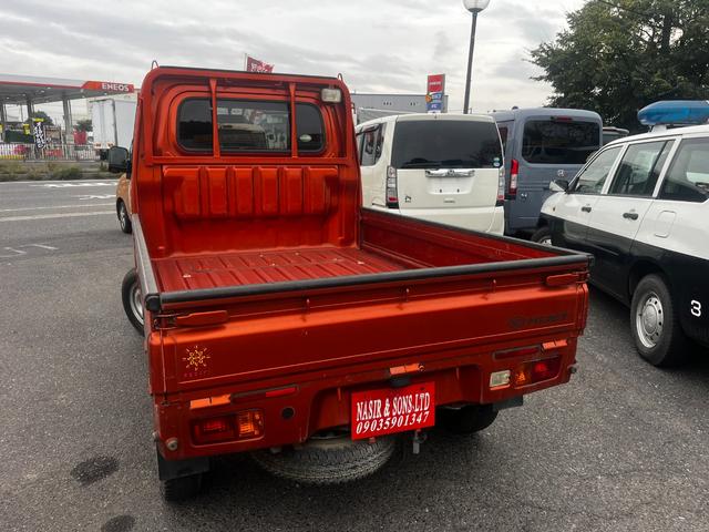 ハイゼットトラック スタンダード　農用スペシャル　パワーステアリング　エアバッグ　エアコン　５速マニュアル　４ＷＤ　荷台ライト　ＦＭ　シュガーソケット（3枚目）