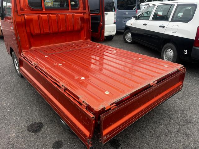 ハイゼットトラック スタンダード　農用スペシャル　パワーステアリング　エアバッグ　エアコン　５速マニュアル　４ＷＤ　荷台ライト　ＦＭ　シュガーソケット（20枚目）