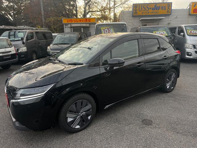 ノート Ｘ　ＦＯＵＲ　ＰＳ　ＰＷ　エアＢ　ＡＡＣ　キーレス　スマートキー　純正ナビ　ワンセグＴＶ　ＦＭ　ＢＴ接続　アラウンドビューモニター　Ｂカメラ　タイプＣ端子　ＵＳＢ端子　スタッドレスタイヤ　対物センサー（6枚目）