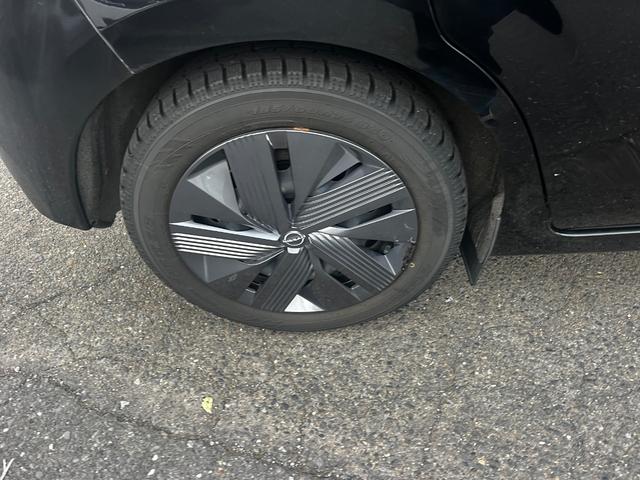 ノート Ｘ　ＦＯＵＲ　ＰＳ　ＰＷ　エアＢ　ＡＡＣ　キーレス　スマートキー　純正ナビ　ワンセグＴＶ　ＦＭ　ＢＴ接続　アラウンドビューモニター　Ｂカメラ　タイプＣ端子　ＵＳＢ端子　スタッドレスタイヤ　対物センサー（29枚目）