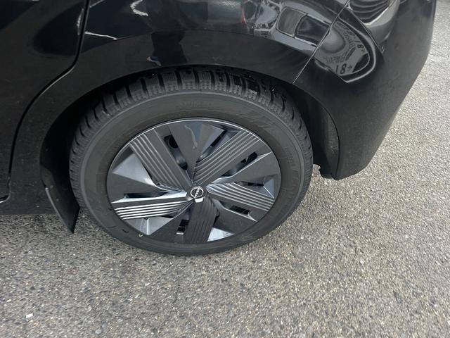 ノート Ｘ　ＦＯＵＲ　ＰＳ　ＰＷ　エアＢ　ＡＡＣ　キーレス　スマートキー　純正ナビ　ワンセグＴＶ　ＦＭ　ＢＴ接続　アラウンドビューモニター　Ｂカメラ　タイプＣ端子　ＵＳＢ端子　スタッドレスタイヤ　対物センサー（31枚目）