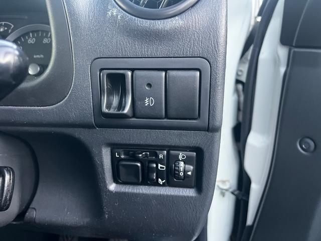 ジムニー クロスアドベンチャー パワーステアリング パワーウィンドウ エアバッグ エアコン キーレス 4WD ターボ ETC フォグランプ 社外AW(20枚目)