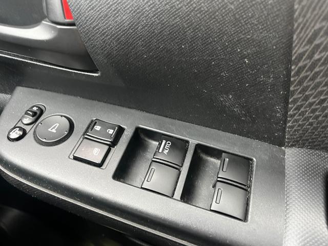 ステップワゴンスパーダ S パワーステアリング パワーウィンドウ エアバッグ オートエアコン キーレス ハンドルカバー 社外ナビ ワンセグTV CD FM ETC Bカメラ 左側電動スライドドア 純正AW 三列目格納シート(17枚目)