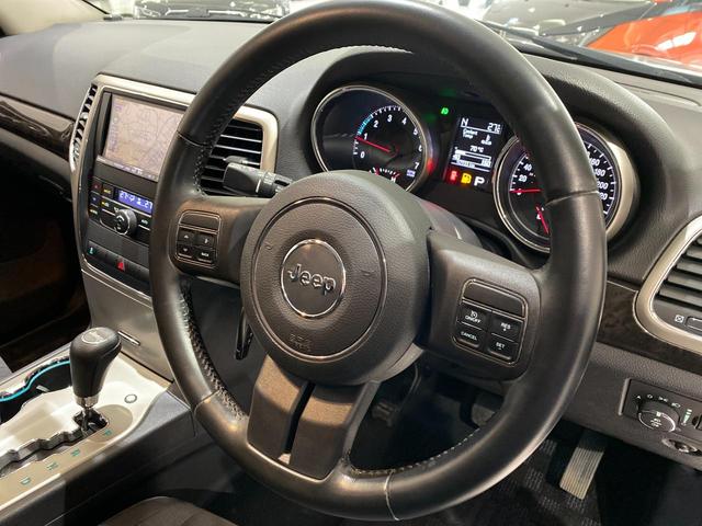 ラレード 正規ディーラー車/禁煙/StradaHDDナビ/フルセグTV/BT音楽/CD・DVD再生/ETC/クルーズコントロール/キーレスエントリー/純正18インチアルミホイール・ブラック塗装/電動シート(15枚目)