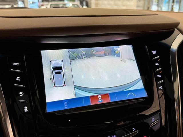 キャデラックエスカレード プラチナム　正規ディーラー車／Ａｐｐｌｅｃａｒｐｌａｙ／茶革ヒーター＆エアコン／前＆横＆後カメラ／サンルーフ／フルセグＴＶ／後席ＦＤモニター／ＤＶＤ／ＨＵＤ／電動サイドステップ＆リアゲート／ＥＴＣ／純正２２ＡＷ（42枚目）