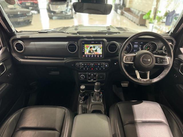 ジープ・ラングラーアンリミテッド サハラ　正規ディーラー車／Ａｐｐｌｅｃａｒｐｌａｙ／黒革ヒーター／ステアリングヒーター／ＤＴＶ／Ｆ＆Ｓ＆Ｂカメラ／ＡＣＣ／ＬＥＤライト／前後ソナー／ＤＳＲＣ／ＰＵＳＨスタート／キーレス／純１８ＡＷ／禁煙車（29枚目）