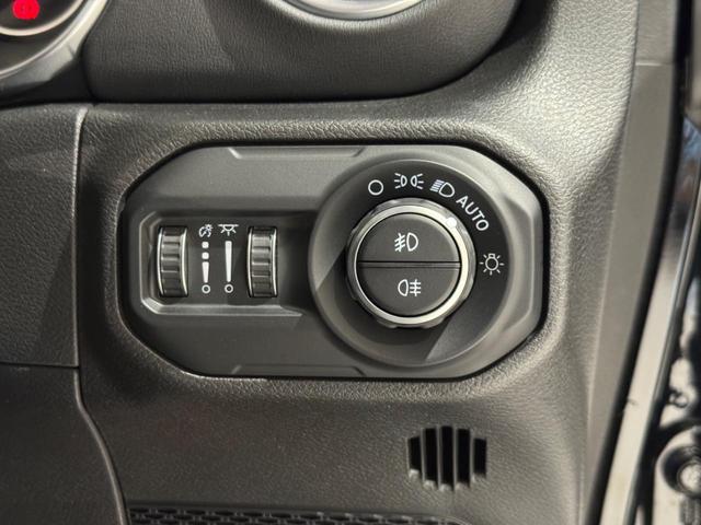 ジープ・ラングラーアンリミテッド サハラ　１年保証付／正規ディーラー車／Ａｐｐｌｅｃａｒｐｌａｙ／黒革ヒーター／ステアリングヒーター／ＡＣＣ／Ｆ＆Ｓ＆Ｂカメラ／ＤＳＲＣ／フルセグ／ヘッドレストモニター／ＢＳＭ／前後ソナー／ＢＲＵＴ１７ＡＷ（59枚目）