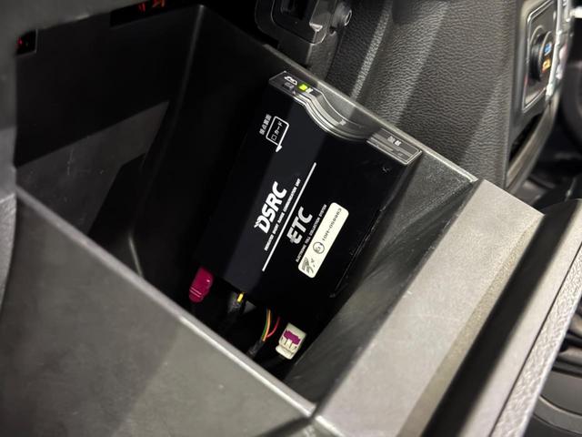 ジープ・ラングラーアンリミテッド サハラ　１年保証付／正規ディーラー車／Ａｐｐｌｅｃａｒｐｌａｙ／黒革ヒーター／ステアリングヒーター／ＡＣＣ／Ｆ＆Ｓ＆Ｂカメラ／ＤＳＲＣ／フルセグ／ヘッドレストモニター／ＢＳＭ／前後ソナー／ＢＲＵＴ１７ＡＷ（63枚目）