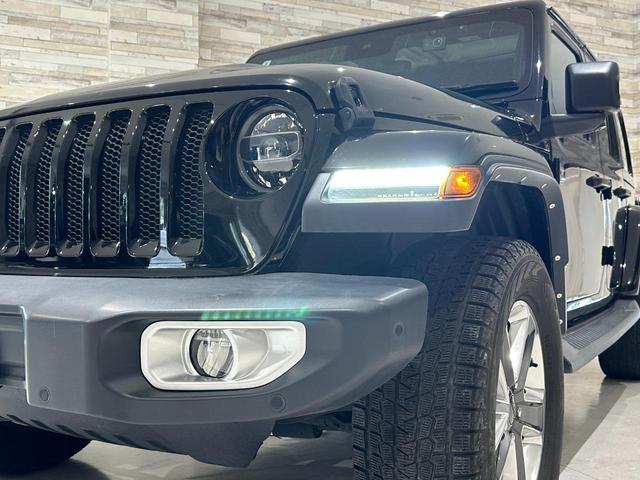ジープ・ラングラーアンリミテッド サハラ　１年保証付／正規ディーラー車／Ａｐｐｌｅｃａｒｐｌａｙ／フルセグＴＶ／ＢＳＭ／ＥＴＣ２．０／ＡＣＣ／フロント＆サイド＆バックカメラ／前後ソナー／ＰＵＳＨスタート／ＬＥＤヘッドライト／純正１８インチＡＷ（11枚目）