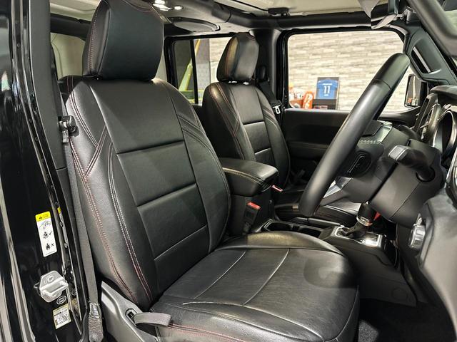 ジープ・ラングラーアンリミテッド サハラ　１年保証付／正規ディーラー車／Ａｐｐｌｅｃａｒｐｌａｙ／フルセグＴＶ／ＢＳＭ／ＥＴＣ２．０／ＡＣＣ／フロント＆サイド＆バックカメラ／前後ソナー／ＰＵＳＨスタート／ＬＥＤヘッドライト／純正１８インチＡＷ（19枚目）