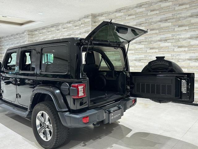 ジープ・ラングラーアンリミテッド サハラ　１年保証付／正規ディーラー車／Ａｐｐｌｅｃａｒｐｌａｙ／フルセグＴＶ／ＢＳＭ／ＥＴＣ２．０／ＡＣＣ／フロント＆サイド＆バックカメラ／前後ソナー／ＰＵＳＨスタート／ＬＥＤヘッドライト／純正１８インチＡＷ（25枚目）