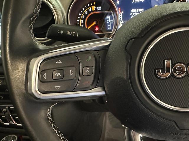 ジープ・ラングラーアンリミテッド サハラ　１年保証付／正規ディーラー車／Ａｐｐｌｅｃａｒｐｌａｙ／フルセグＴＶ／ＢＳＭ／ＥＴＣ２．０／ＡＣＣ／フロント＆サイド＆バックカメラ／前後ソナー／ＰＵＳＨスタート／ＬＥＤヘッドライト／純正１８インチＡＷ（33枚目）