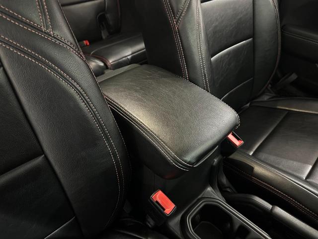 ジープ・ラングラーアンリミテッド サハラ　１年保証付／正規ディーラー車／Ａｐｐｌｅｃａｒｐｌａｙ／フルセグＴＶ／ＢＳＭ／ＥＴＣ２．０／ＡＣＣ／フロント＆サイド＆バックカメラ／前後ソナー／ＰＵＳＨスタート／ＬＥＤヘッドライト／純正１８インチＡＷ（49枚目）