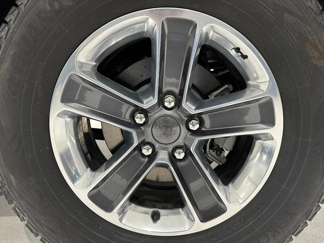 ジープ・ラングラーアンリミテッド サハラ　１年保証付／正規ディーラー車／Ａｐｐｌｅｃａｒｐｌａｙ／フルセグＴＶ／ＢＳＭ／ＥＴＣ２．０／ＡＣＣ／フロント＆サイド＆バックカメラ／前後ソナー／ＰＵＳＨスタート／ＬＥＤヘッドライト／純正１８インチＡＷ（57枚目）
