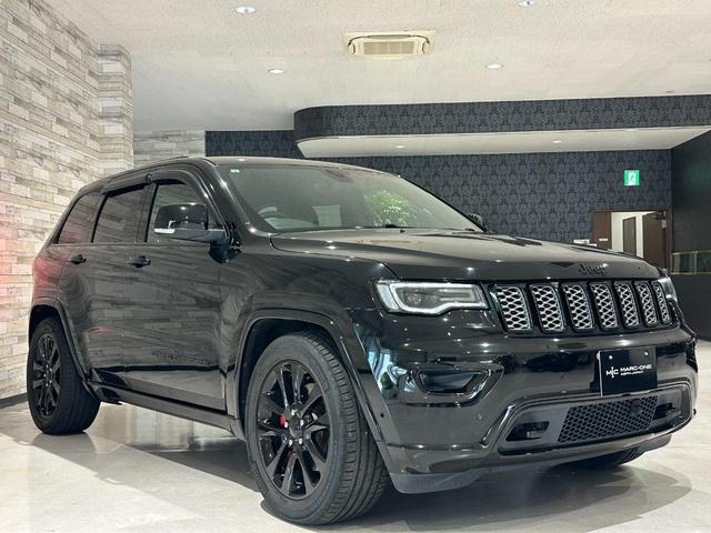 ジープ・グランドチェロキー アルティテュード　１年保証付／正規Ｄ車／２００台限定車／黒ハーフレザー／シートヒーター／ＤＳＲＣ／Ｆ＆Ｓ＆Ｂカメラ／フルセグ／Ｂｌｕｅｔｏｏｔｈ＆ＵＳＢ音楽／クルコン／エアサス／前後ソナー／ＰＵＳＨスタート／純２０ＡＷ（11枚目）