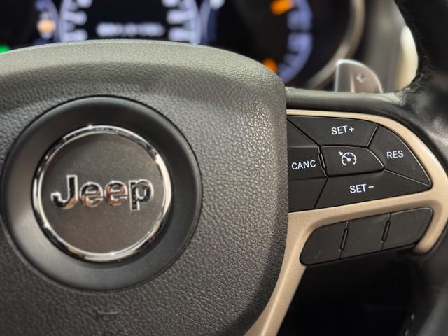 ジープ・グランドチェロキー ラレード　１年保証付／正規ディーラー車／１オーナー／Ｕｃｏｎｎｅｃｔナビ／Ｂｌｕｅｔｏｏｔｈ＆ＵＳＢ音楽／ＤＳＲＣ／クルーズコントロール／フロントカメラ／ＰＵＳＨスタート／キーレス／フルセグＴＶ／純正１８ＡＷ（36枚目）