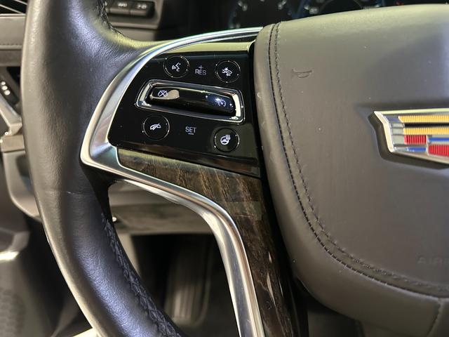 キャデラックエスカレード プラチナム　１年保証付／正規ディーラー車／サンルーフ／黒革パワーシート／フルセグ／後席モニター／ＥＴＣ／前後ソナー／ステアリングヒーター／エアシート＆ヒーター／Ｂｌｕｅｔｏｏｔｈ＆ＵＳＢ／純正２２ｉｎｃｈＡＷ（38枚目）