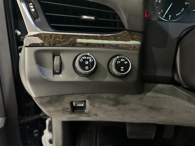 キャデラックエスカレード プラチナム　１年保証付／正規ディーラー車／サンルーフ／黒革パワーシート／フルセグ／後席モニター／ＥＴＣ／前後ソナー／ステアリングヒーター／エアシート＆ヒーター／Ｂｌｕｅｔｏｏｔｈ＆ＵＳＢ／純正２２ｉｎｃｈＡＷ（52枚目）
