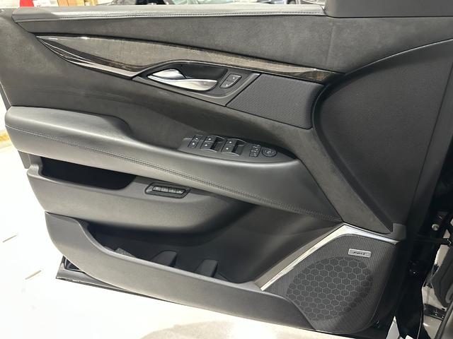 キャデラックエスカレード プラチナム　１年保証付／正規ディーラー車／サンルーフ／黒革パワーシート／フルセグ／後席モニター／ＥＴＣ／前後ソナー／ステアリングヒーター／エアシート＆ヒーター／Ｂｌｕｅｔｏｏｔｈ＆ＵＳＢ／純正２２ｉｎｃｈＡＷ（55枚目）