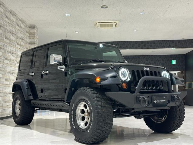 ジープ・ラングラーアンリミテッド サハラ　１年保証付／正規ディーラー車／リフトアップ／黒革ヒーター／フルセグ／ＣＤ＆ＤＶＤ／ＥＴＣ／横＆後カメラ／社外フロントバンパー＆サイドステップ／ＬＥＤヘッドライト＆テールライト／社外１７ｉｎｃｈＡＷ／（9枚目）
