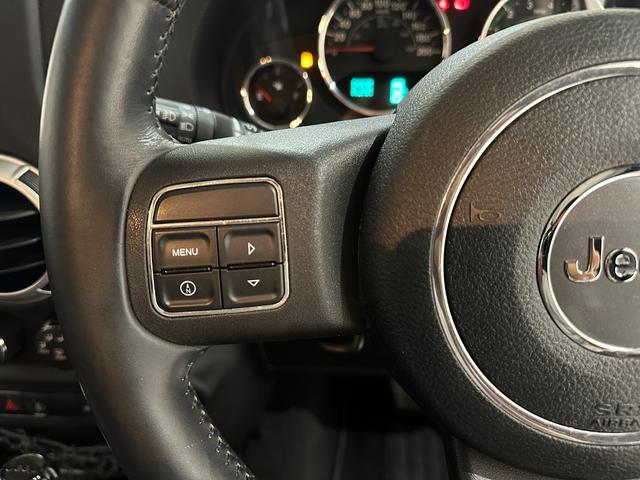 ジープ・ラングラーアンリミテッド サハラ　１年保証付／正規ディーラー車／リフトアップ／黒革ヒーター／フルセグ／ＣＤ＆ＤＶＤ／ＥＴＣ／横＆後カメラ／社外フロントバンパー＆サイドステップ／ＬＥＤヘッドライト＆テールライト／社外１７ｉｎｃｈＡＷ／（38枚目）