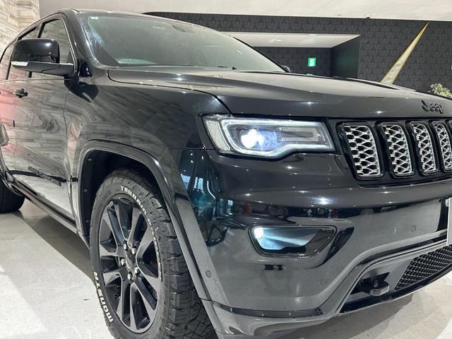 ジープ・グランドチェロキー アルティテュード　１年保証付／正規ディーラー車／黒ハーフレザー／パワーシート＆ヒーター／フルセグ／ＥＴＣ／前後ソナー／前＆横＆後カメラ／Ｂｌｕｅｔｏｏｔｈ＆ＵＳＢ／フォグライト／エアサス／純正ブラック２０ｉｎｃｈＡＷ（15枚目）