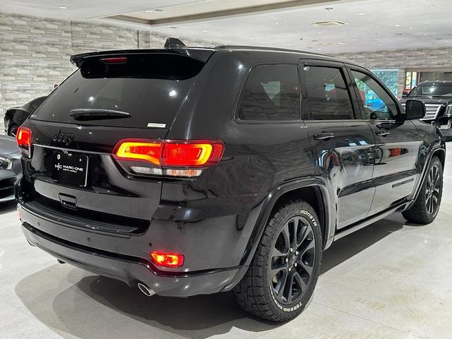 ジープ・グランドチェロキー アルティテュード　１年保証付／正規ディーラー車／黒ハーフレザー／パワーシート＆ヒーター／フルセグ／ＥＴＣ／前後ソナー／前＆横＆後カメラ／Ｂｌｕｅｔｏｏｔｈ＆ＵＳＢ／フォグライト／エアサス／純正ブラック２０ｉｎｃｈＡＷ（19枚目）