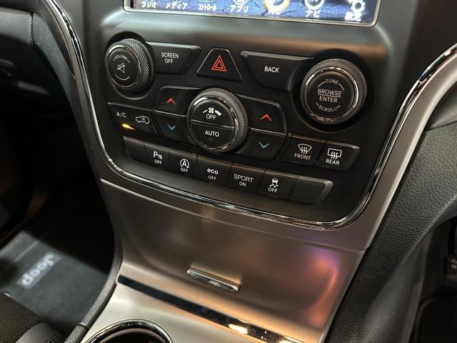 ジープ・グランドチェロキー アルティテュード　１年保証付／正規ディーラー車／黒ハーフレザー／パワーシート＆ヒーター／フルセグ／ＥＴＣ／前後ソナー／前＆横＆後カメラ／Ｂｌｕｅｔｏｏｔｈ＆ＵＳＢ／フォグライト／エアサス／純正ブラック２０ｉｎｃｈＡＷ（45枚目）