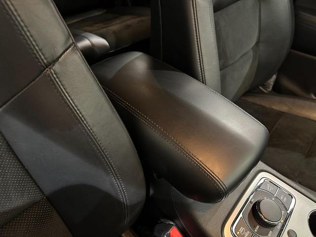 ジープ・グランドチェロキー アルティテュード　１年保証付／正規ディーラー車／黒ハーフレザー／パワーシート＆ヒーター／フルセグ／ＥＴＣ／前後ソナー／前＆横＆後カメラ／Ｂｌｕｅｔｏｏｔｈ＆ＵＳＢ／フォグライト／エアサス／純正ブラック２０ｉｎｃｈＡＷ（48枚目）