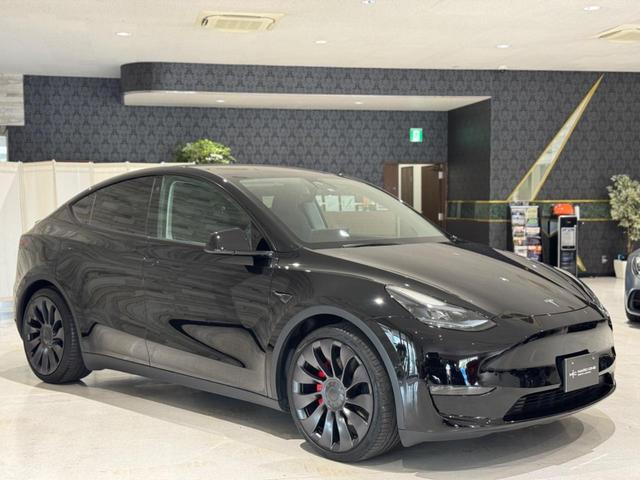 モデルＹ パフォーマンス　オートパイロット／黒革シート＆ヒーター／ステアリングヒーター／ＥＴＣ２．０／Ｓ＆Ｂカメラ／障害物センサー／レーンキープ／ブラインドスポットカメラ／赤キャリパー／純正２１ＡＷ／Ｂｌｕｅｔｏｏｔｈ（9枚目）