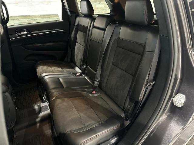 ジープ・グランドチェロキー トレイルホーク　１年保証付／正規ディーラー車／黒ハーフレザー＆パワーシート／エアシート＆ヒーター／ＥＴＣ／フルセグ／ステアリングヒーター／ＢＳＭ／前後ソナー／前＆横＆後カメラ／エアサス／ＡＣＣ／純正１８ｉｎｃｈＡＷ（24枚目）