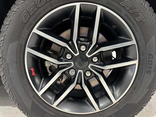 ジープ・グランドチェロキー トレイルホーク　１年保証付／正規ディーラー車／黒ハーフレザー＆パワーシート／エアシート＆ヒーター／ＥＴＣ／フルセグ／ステアリングヒーター／ＢＳＭ／前後ソナー／前＆横＆後カメラ／エアサス／ＡＣＣ／純正１８ｉｎｃｈＡＷ（58枚目）