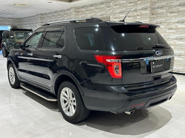 エクスプローラー ＸＬＴ　エコブースト　１年保証付／正規ディーラー車／ベージュ革パワーシート／シートヒーター／キーレス／ＥＴＣ／リアソナー／前＆横＆後カメラ／Ｂｌｕｅｔｏｏｔｈ＆ＵＳＢ／フォグライト／ＣＤ／電格ミラー／純正１８ｉｎｃｈＡＷ（16枚目）