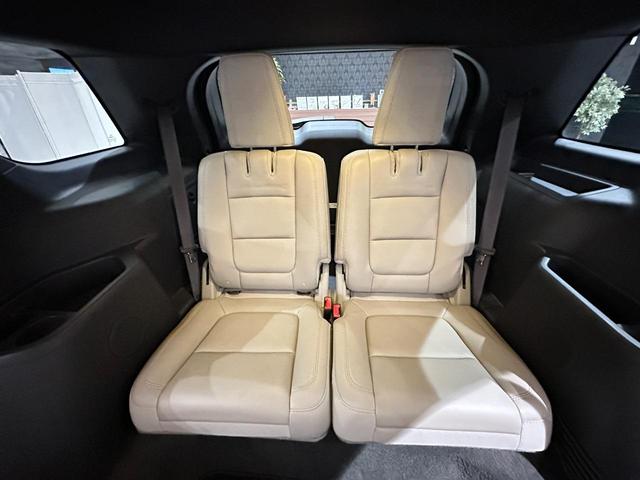 エクスプローラー ＸＬＴ　エコブースト　１年保証付／正規ディーラー車／ベージュ革パワーシート／シートヒーター／キーレス／ＥＴＣ／リアソナー／前＆横＆後カメラ／Ｂｌｕｅｔｏｏｔｈ＆ＵＳＢ／フォグライト／ＣＤ／電格ミラー／純正１８ｉｎｃｈＡＷ（36枚目）