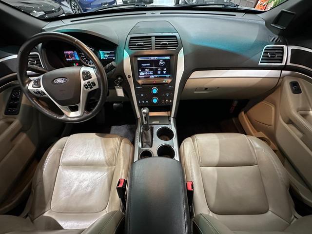 エクスプローラー ＸＬＴ　エコブースト　１年保証付／正規ディーラー車／ベージュ革パワーシート／シートヒーター／キーレス／ＥＴＣ／リアソナー／前＆横＆後カメラ／Ｂｌｕｅｔｏｏｔｈ＆ＵＳＢ／フォグライト／ＣＤ／電格ミラー／純正１８ｉｎｃｈＡＷ（39枚目）