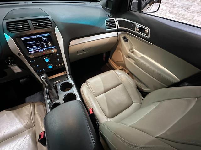 エクスプローラー ＸＬＴ　エコブースト　１年保証付／正規ディーラー車／ベージュ革パワーシート／シートヒーター／キーレス／ＥＴＣ／リアソナー／前＆横＆後カメラ／Ｂｌｕｅｔｏｏｔｈ＆ＵＳＢ／フォグライト／ＣＤ／電格ミラー／純正１８ｉｎｃｈＡＷ（41枚目）