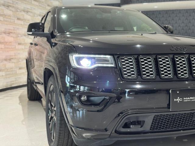 ジープ・グランドチェロキー アルティテュード　１年保証付／Ａｐｐｌｅｃａｒｐｌａｙ／エアサス／純正２０ＡＷ／ハーフレザー／シートヒーター／フルセグ／前後ソナー／ＤＳＲＣ／フロント＆サイド＆バックカメラ／クルーズコントロール／ＰＵＳＨスタート（13枚目）