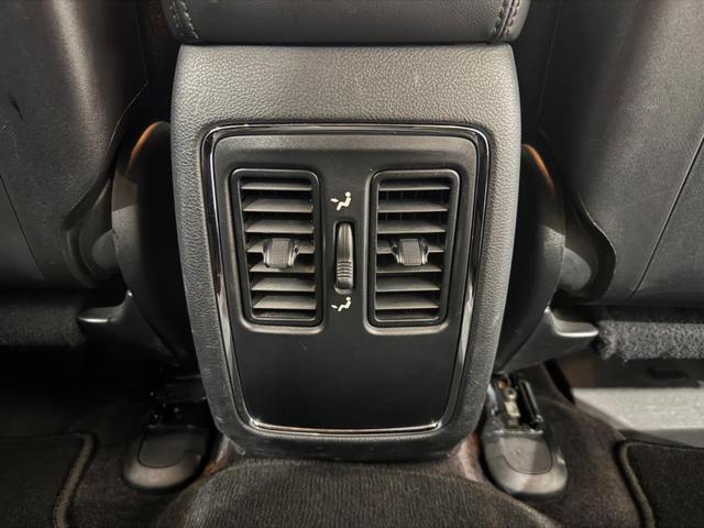 ジープ・グランドチェロキー アルティテュード　１年保証付／Ａｐｐｌｅｃａｒｐｌａｙ／エアサス／純正２０ＡＷ／ハーフレザー／シートヒーター／フルセグ／前後ソナー／ＤＳＲＣ／フロント＆サイド＆バックカメラ／クルーズコントロール／ＰＵＳＨスタート（57枚目）