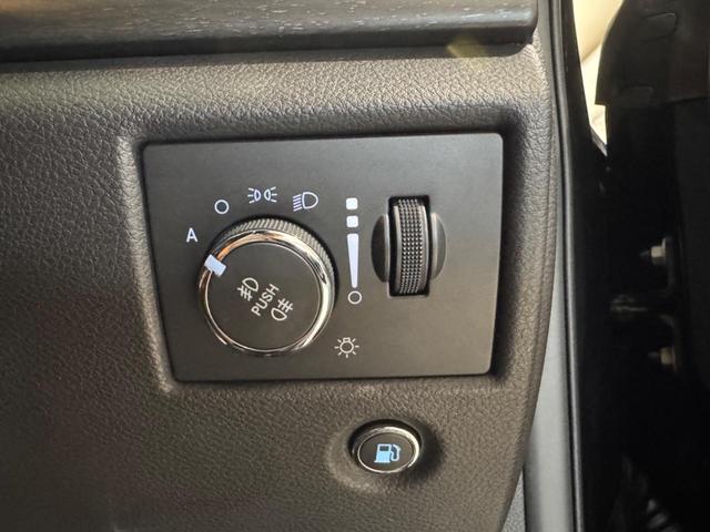 ジープ・グランドチェロキー アルティテュード　１年保証付／Ａｐｐｌｅｃａｒｐｌａｙ／エアサス／純正２０ＡＷ／ハーフレザー／シートヒーター／フルセグ／前後ソナー／ＤＳＲＣ／フロント＆サイド＆バックカメラ／クルーズコントロール／ＰＵＳＨスタート（60枚目）