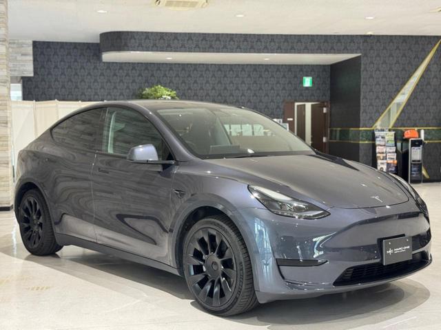 モデルＹ ベースグレード　ＲＷＤ／オートパイロット／黒革シート／ヒーター付き／ステアリングヒーター／ガラスルーフ／Ｆ＆Ｓ＆Ｂカメラ／電動リアゲート／ＥＴＣ２．０／前後ソナー／ワイヤレス充電／純正２０ＡＷ（9枚目）
