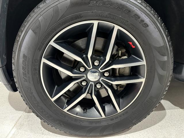 ジープ・グランドチェロキー トレイルホーク　１年保証付／正規ディーラー車／限定車／ハーフブラックレザー／エアシート＆ヒーター／フルセグ／ＥＴＣ／前後ソナー／ＢＳＭ／エアサス／前＆横＆後カメラ／Ｂｌｕｅｔｏｏｔｈ＆ＵＳＢ／純正１８ｉｎｃｈＡＷ（58枚目）