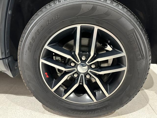 ジープ・グランドチェロキー トレイルホーク　１年保証付／正規ディーラー車／限定車／ハーフブラックレザー／エアシート＆ヒーター／フルセグ／ＥＴＣ／前後ソナー／ＢＳＭ／エアサス／前＆横＆後カメラ／Ｂｌｕｅｔｏｏｔｈ＆ＵＳＢ／純正１８ｉｎｃｈＡＷ（59枚目）