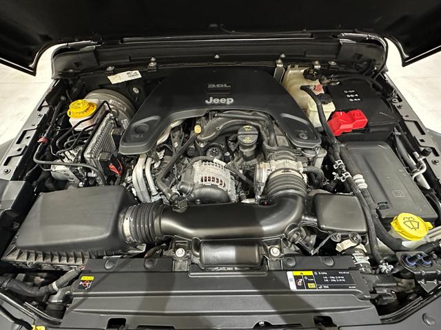 ジープ・ラングラーアンリミテッド ルビコン　リーコン　１年保証付／正規ディーラー車／黒革ヒーター／Ｃａｒｐｌａｙ／フルセグ／ステアリングヒーター／ヒッチメンバー／ＢＳＭ／ＥＴＣ／社外前後バンパー／前後ソナー／前＆横＆後カメラ／純正１７ｉｎｃｈＡＷ（54枚目）