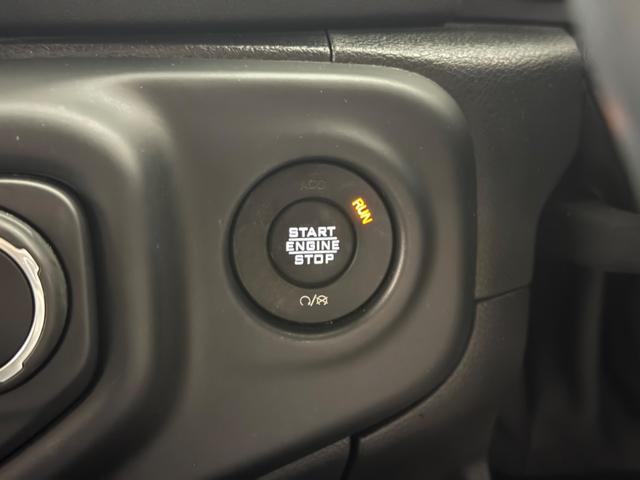 ジープ・ラングラーアンリミテッド サハラ　スカイワンタッチパワートップ　１年保証付／限定車／Ｃａｒｐｌａｙ／ＡＣＣ／純正１８ＡＷ／黒革シート＆ヒーター付き／フルセグ／ＥＴＣ２．０／ＢＳＭ／ステアリングヒーター／Ｆ＆Ｓ＆Ｂカメラ／ＡＬＰＩＮＥスピーカー／前後ソナー／修復歴無（60枚目）