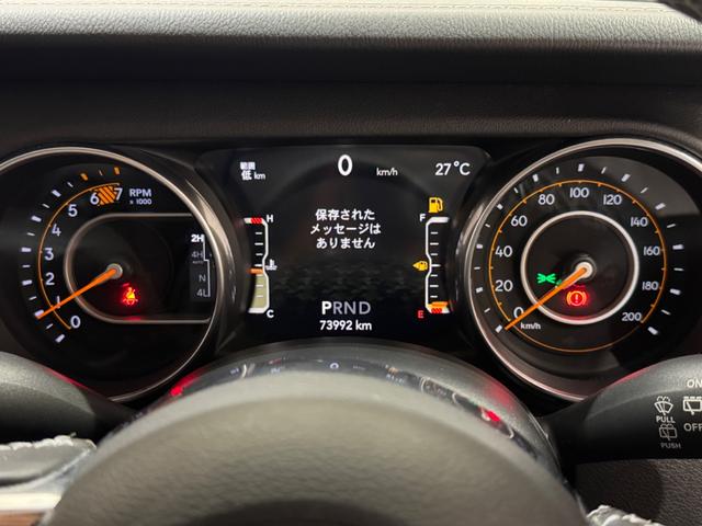 ジープ・ラングラーアンリミテッド サハラ　１年保証付／Ｃａｒｐｌａｙ／ＡＣＣ／黒革ヒーター／１オーナー／ステアリングヒーター／前後ソナー／ＢＳＭ／ＥＴＣ２．０／フロント＆サイド＆バックカメラ／フルセグＴＶ／ＰＵＳＨスタート／純正１８インチＡＷ（39枚目）