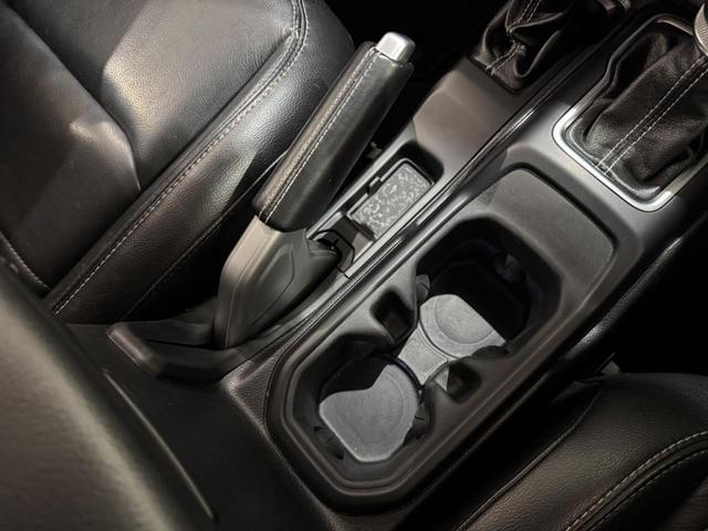 ジープ・ラングラーアンリミテッド サハラ　１年保証付／Ｃａｒｐｌａｙ／ＡＣＣ／黒革ヒーター／１オーナー／ステアリングヒーター／前後ソナー／ＢＳＭ／ＥＴＣ２．０／フロント＆サイド＆バックカメラ／フルセグＴＶ／ＰＵＳＨスタート／純正１８インチＡＷ（54枚目）