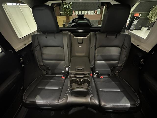 ジープ・ラングラーアンリミテッド サハラ　１年保証付／正規ディーラー車／ワンオーナー／Ｃａｒｐｌａｙ／黒革ヒーター／ステアリングヒーター／Ｂｌｕｅｔｏｏｔｈ＆ＵＳＢ／ＥＴＣ／ＢＳＭ／フルセグ／前後ソナー／前＆横＆後カメラ／純正１８ｉｎｃｈＡＷ（30枚目）