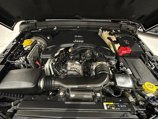 ジープ・ラングラーアンリミテッド サハラ　１年保証付／正規ディーラー車／ワンオーナー／Ｃａｒｐｌａｙ／黒革ヒーター／ステアリングヒーター／Ｍｏｐａｒ２インチリフトアップ／ＲＡＮＣＨショック／フルセグ／ＥＴＣ／前後ソナー／純正１８ｉｎｃｈＡＷ（54枚目）