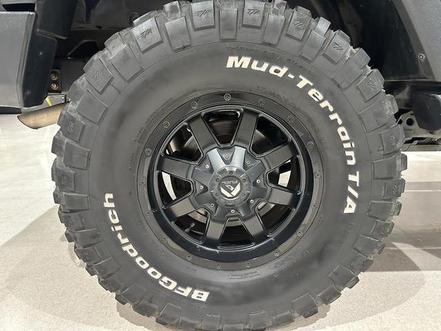 ジープ・ラングラーアンリミテッド スポーツ　１年保証付／正規ディーラー車／リフトアップ／社外フロントバンパー／ＬＥＤヘッドライト／フルセグ／前＆横＆後カメラ／ＥＴＣ／Ｂｌｕｅｔｏｏｔｈ＆ＵＳＢ／ＦＵＥＬ１７ｉｎｃｈＡＷ（57枚目）